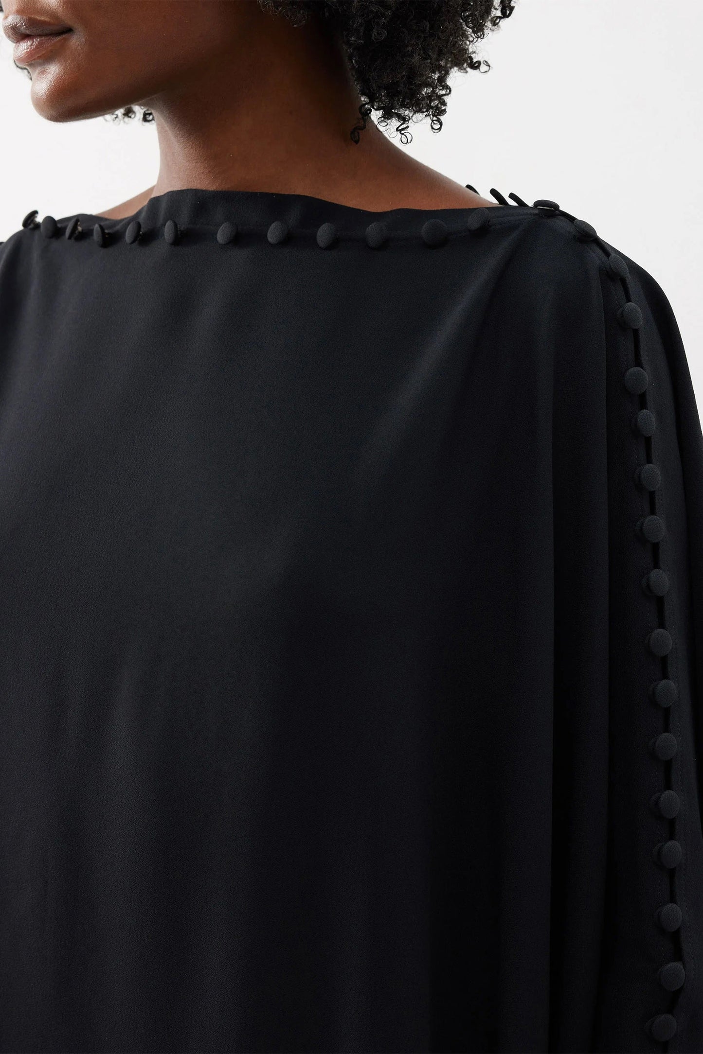 Serene Silhouette | Black Kaftan